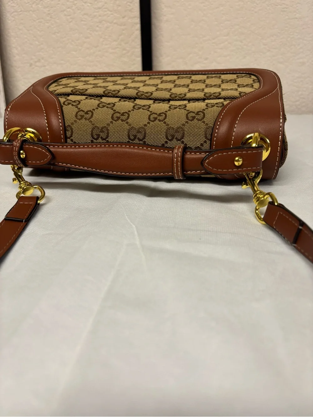 Unbranded shoulder bag